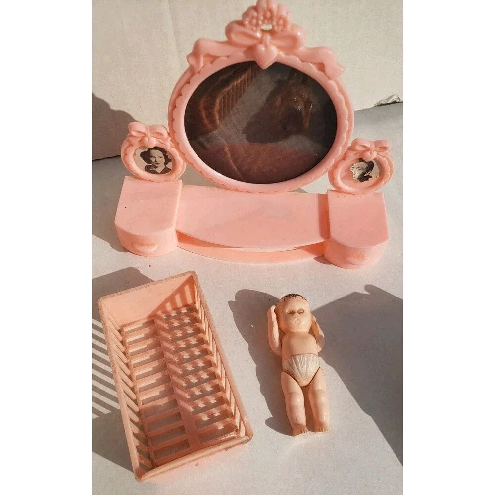 Vtg Ideal Dollhouse Set 18 Piece w/Accessories & Baby Plastic 1960-70s Miniature